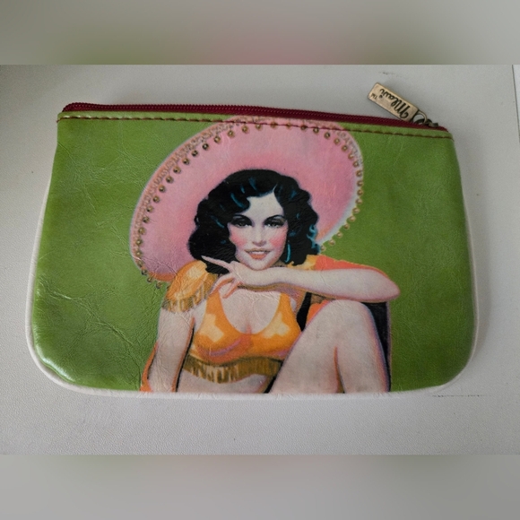 Mlavi PinupGirl Women's Pouch - Picture 4 of 4
